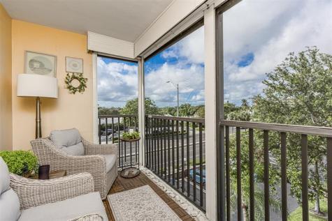 2601 NE 14th Street Causeway Pompano Beach FL 33062