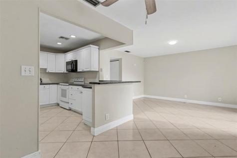 1874 SW 81st Lane Davie FL 33324