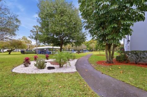 2505 Antigua Terrace Coconut Creek FL 33066