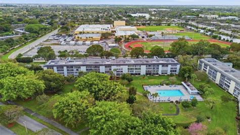 2505 Antigua Terrace Coconut Creek FL 33066