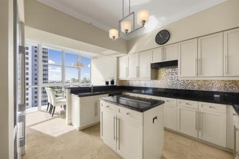 111 SE 8th Avenue Fort Lauderdale FL 33301