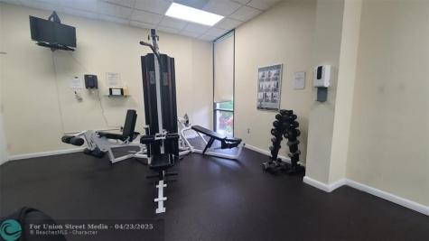 20100 W Country Club Drive Aventura FL 33180