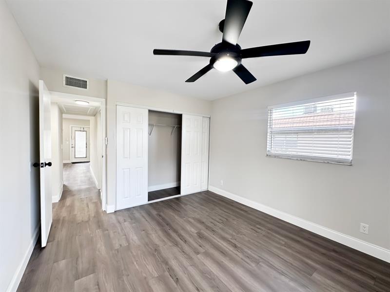 268 Saxony F Delray Beach FL 33446