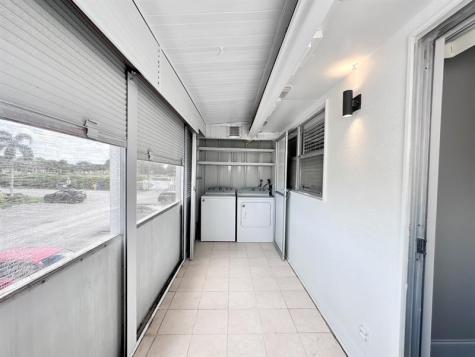 268 Saxony F Delray Beach FL 33446