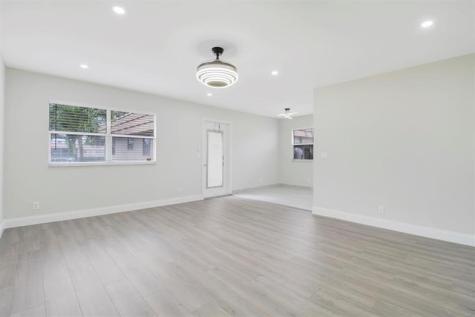 268 Saxony F Delray Beach FL 33446