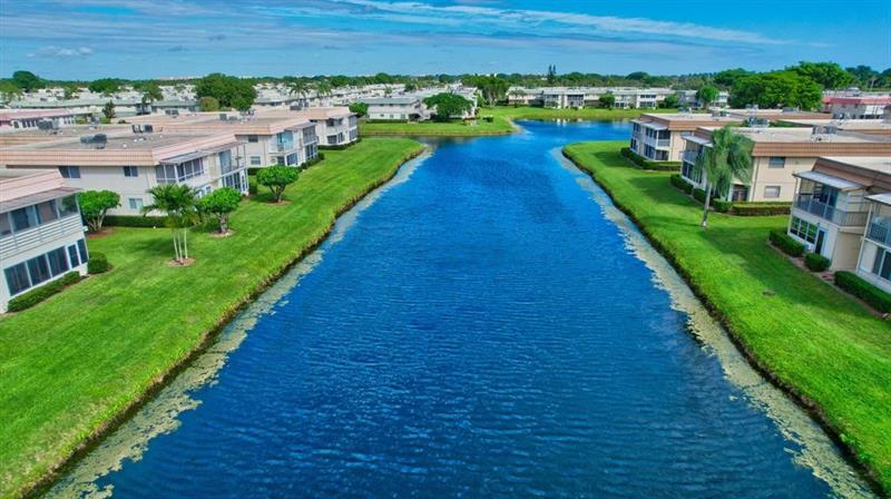 268 Saxony F Delray Beach FL 33446