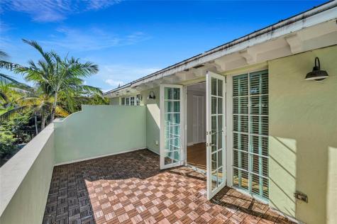 1617 NE 2nd Court Fort Lauderdale FL 33301