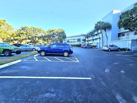 118 NW Royal Park Drive Oakland Park FL 33309