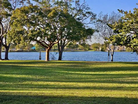 118 NW Royal Park Drive Oakland Park FL 33309