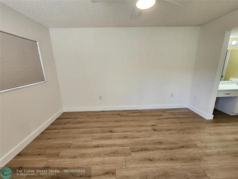 1650 SW 124th Terrace Pembroke Pines FL 33027
