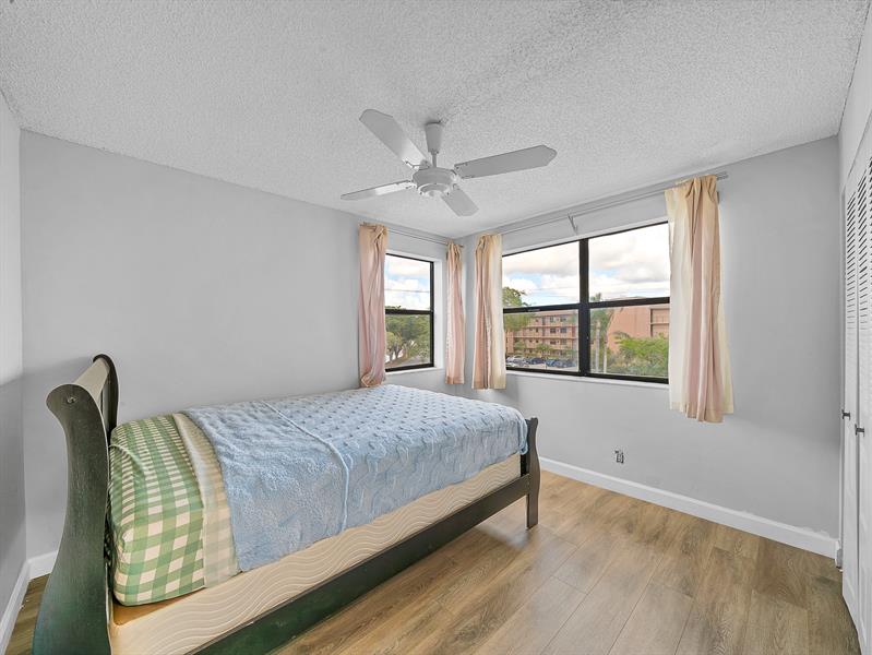 10466 Sunrise Lakes Boulevard Sunrise FL 33322