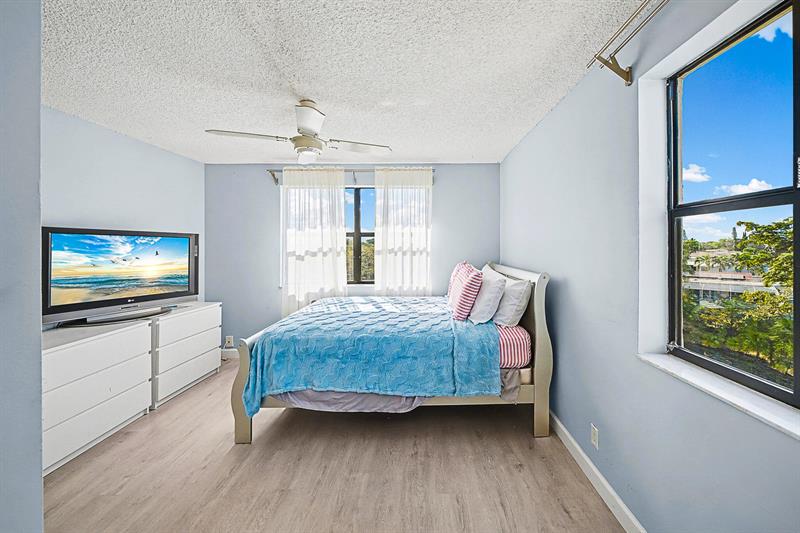 10466 Sunrise Lakes Boulevard Sunrise FL 33322