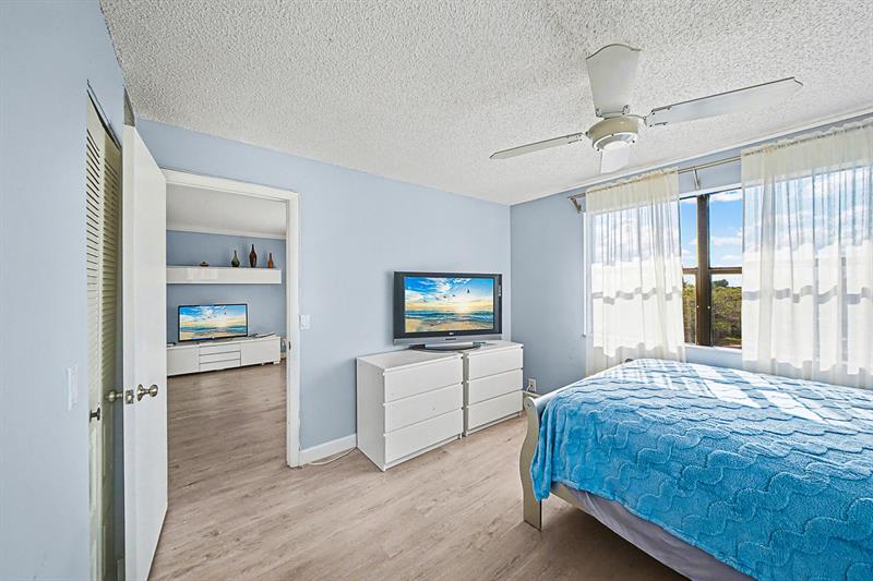 10466 Sunrise Lakes Boulevard Sunrise FL 33322