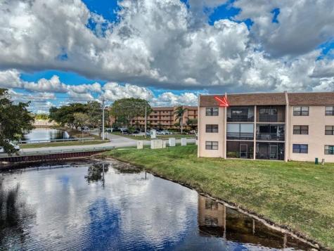 10466 Sunrise Lakes Boulevard Sunrise FL 33322