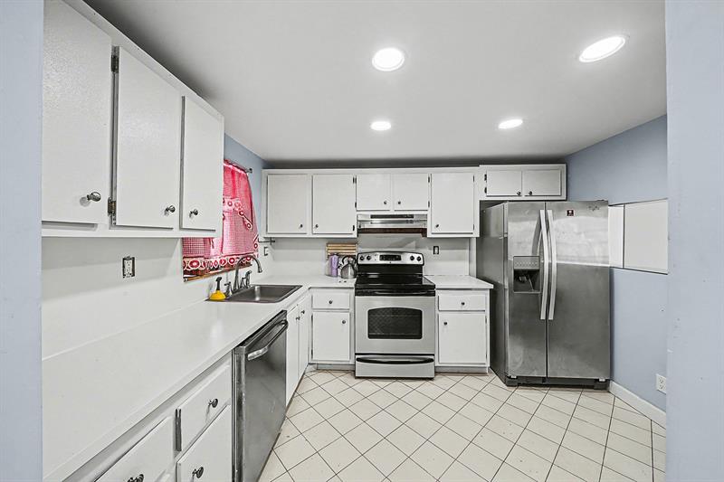 10466 Sunrise Lakes Boulevard Sunrise FL 33322