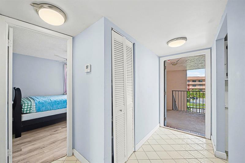 10466 Sunrise Lakes Boulevard Sunrise FL 33322