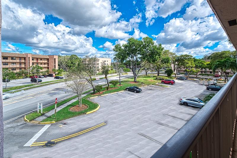 10466 Sunrise Lakes Boulevard Sunrise FL 33322