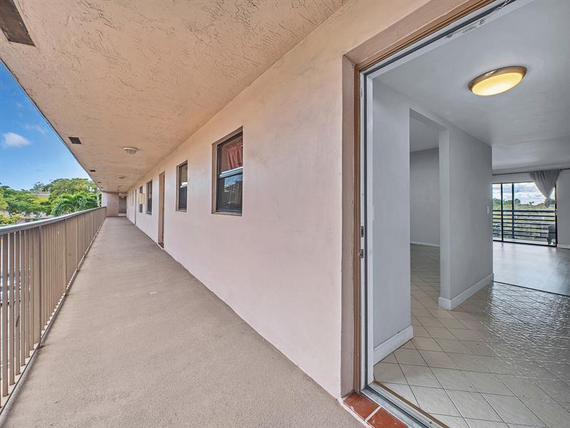 10466 Sunrise Lakes Boulevard Sunrise FL 33322