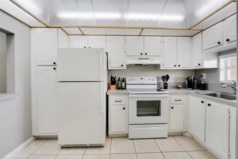 300 S Hollybrook Drive Pembroke Pines FL 33025