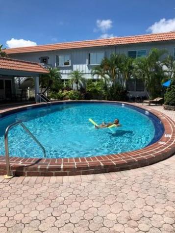 639 W Oakland Park Boulevard Oakland Park FL 33311