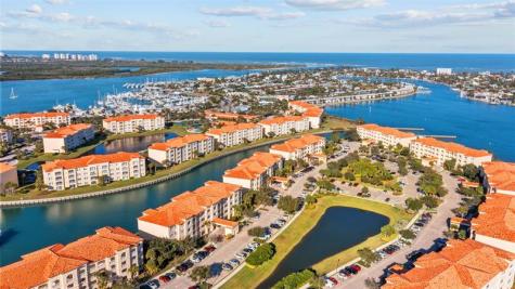 18 Harbour Isle Drive Fort Pierce FL 34949