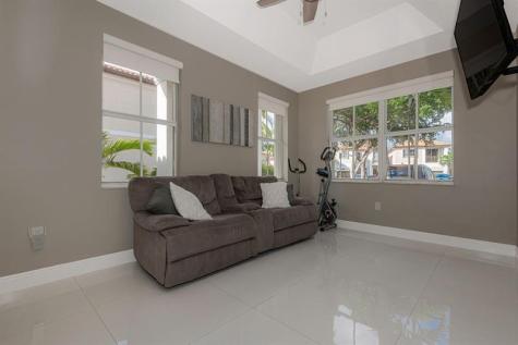 14251 NW 83rd Avenue Hialeah FL 33016