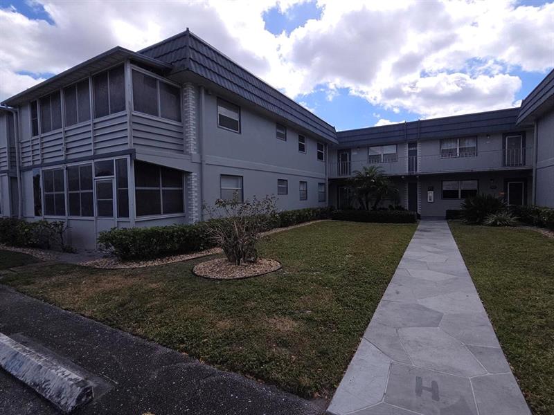 352 Brittany H Delray Beach FL 33446