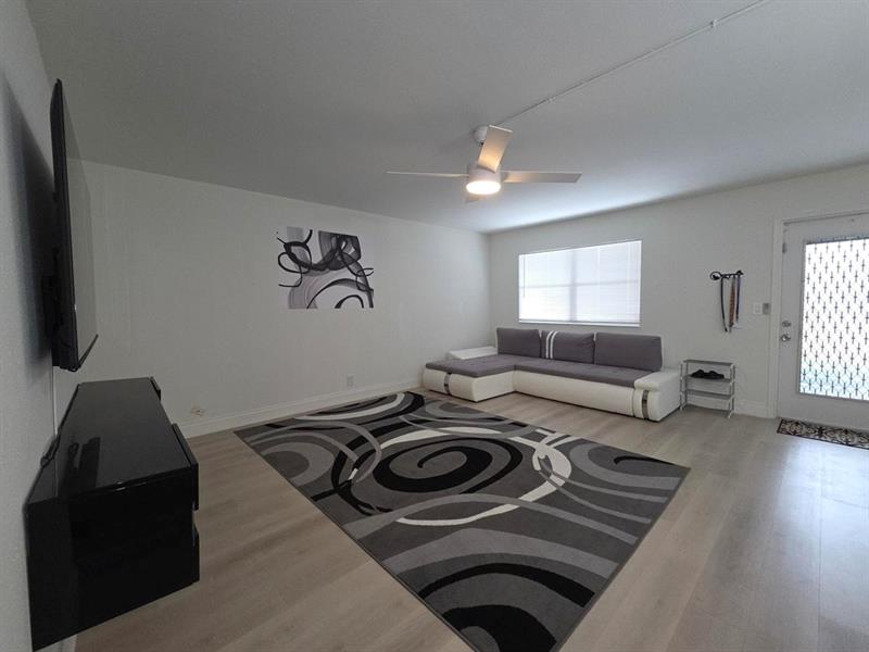 352 Brittany H Delray Beach FL 33446