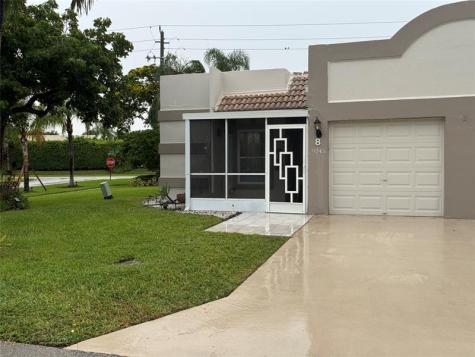 9245 Flynn Circle Boca Raton FL 33496