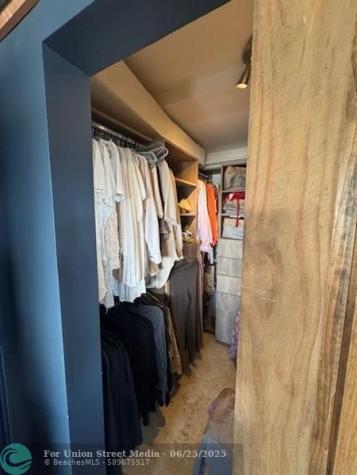 300 Oregon Street Hollywood FL 33019