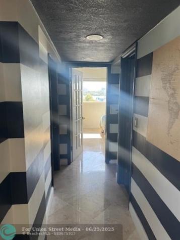 300 Oregon Street Hollywood FL 33019