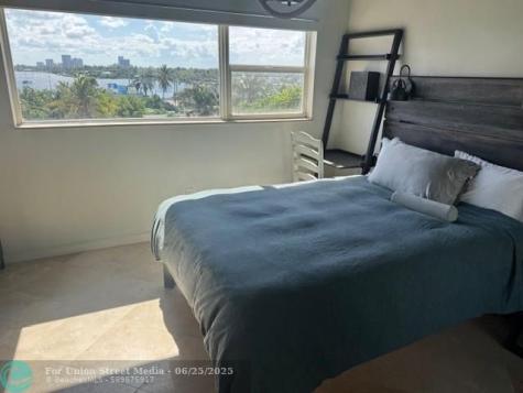 300 Oregon Street Hollywood FL 33019