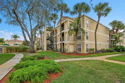 875 Riverside Drive Coral Springs FL 33071