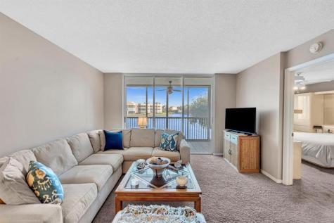 7512 N Devon Drive Tamarac FL 33321