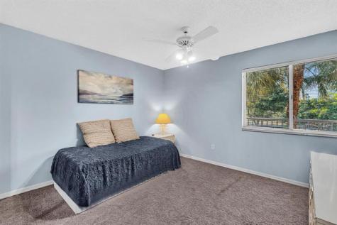 7512 N Devon Drive Tamarac FL 33321
