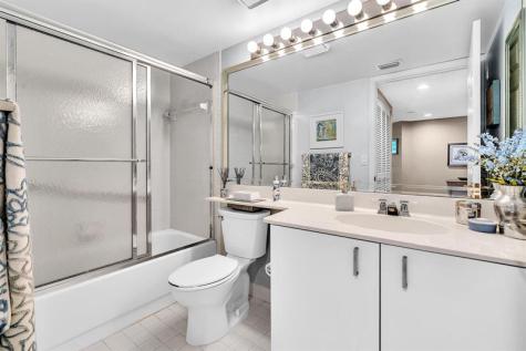 7512 N Devon Drive Tamarac FL 33321