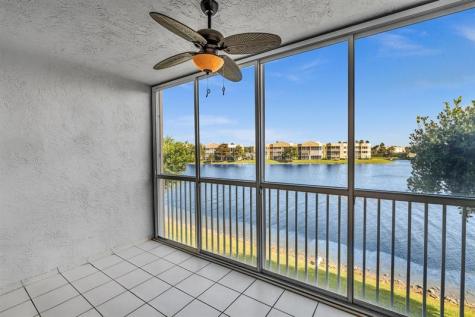 7512 N Devon Drive Tamarac FL 33321