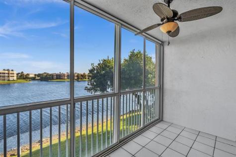 7512 N Devon Drive Tamarac FL 33321