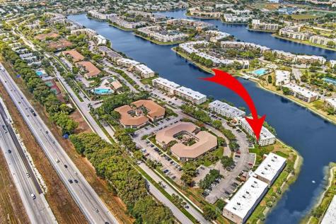 7512 N Devon Drive Tamarac FL 33321