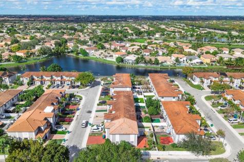 2851 SW 127th Way Miramar FL 33027