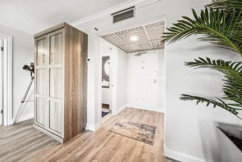 859 Jeffery Street Boca Raton FL 33487