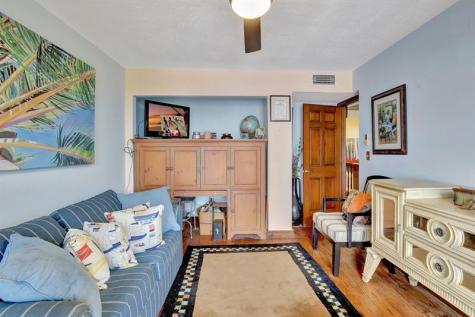 20606 NE 7th Court Miami FL 33179