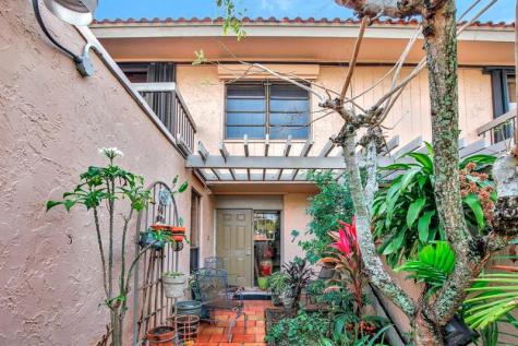 20606 NE 7th Court Miami FL 33179