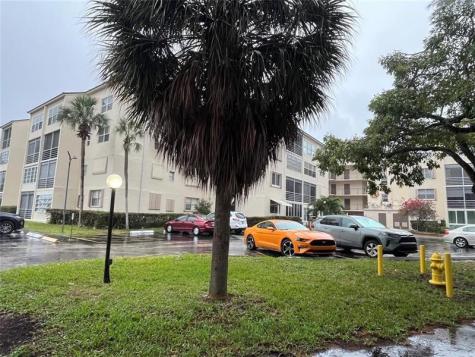 2871 BLVD # H Somerset Drive Lauderdale Lakes FL 33311