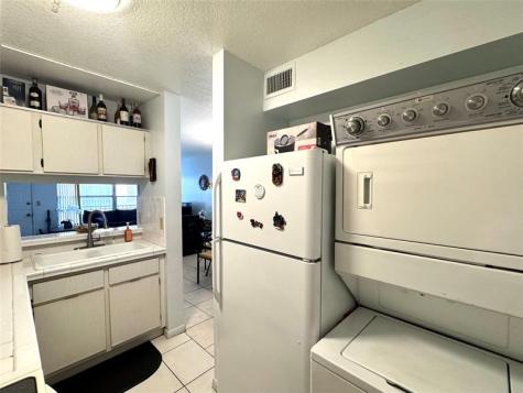 3590 N University Drive Coral Springs FL 33065