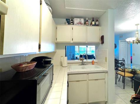 3590 N University Drive Coral Springs FL 33065