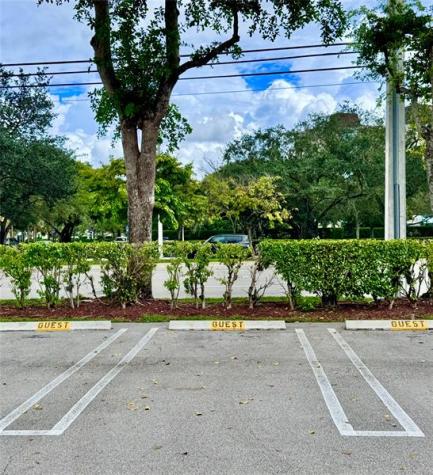 3590 N University Drive Coral Springs FL 33065