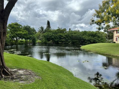 3590 N University Drive Coral Springs FL 33065