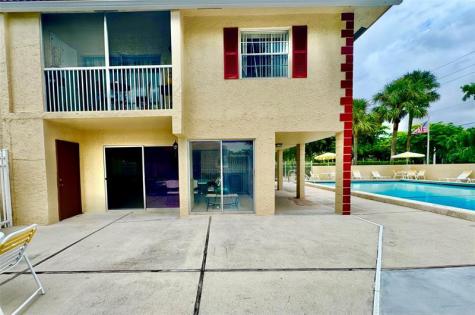3590 N University Drive Coral Springs FL 33065