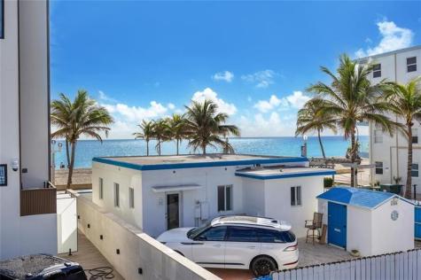 321 Wilson Street Hollywood FL 33019